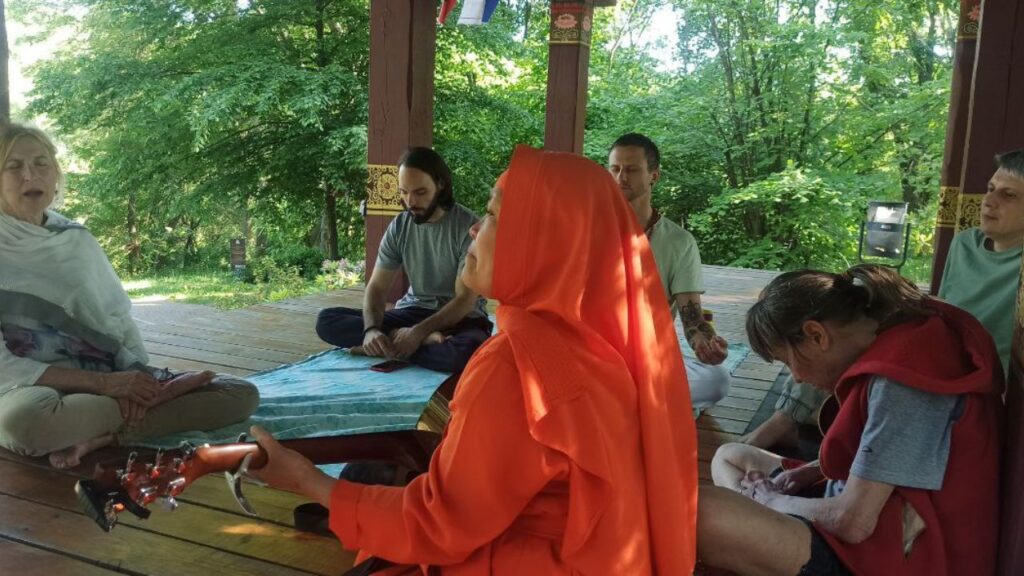 Кіртан з Діді Didi Ananda Krpa